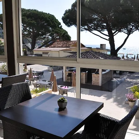 De La فندق لو لا فاندو