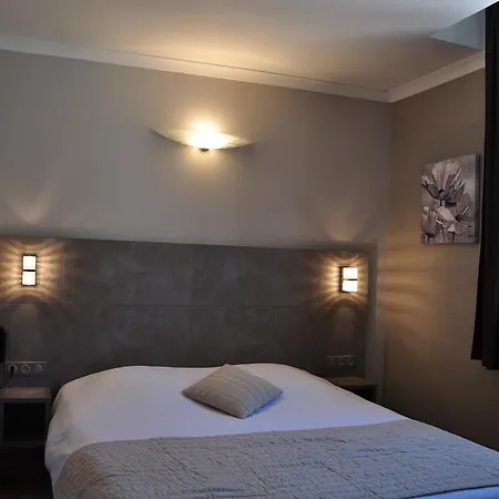 De La Otel 3*