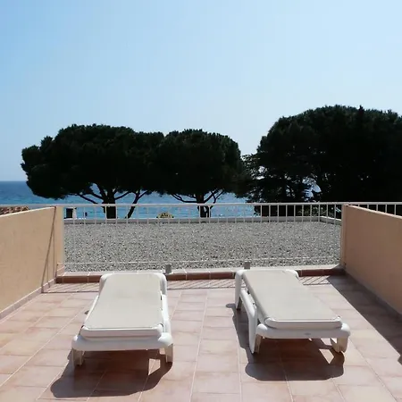 Otel De La 3*