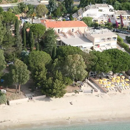 De La Otel 3*