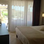 De La 3* Le Lavandou