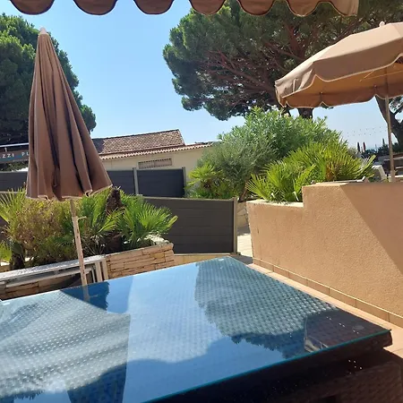 De La 3* Le Lavandou