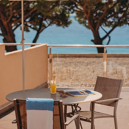 De La Hotell Le Lavandou