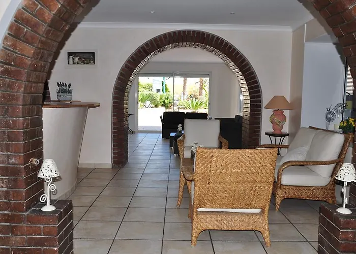 De La 3* Le Lavandou